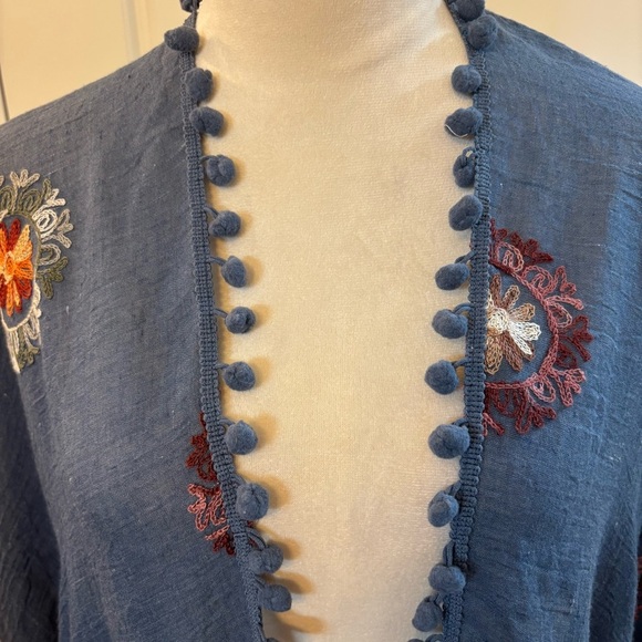 Do Everything In Love Blue Pom Pom Bohemian Duster Top Embroidered Floral OS - Picture 4 of 10